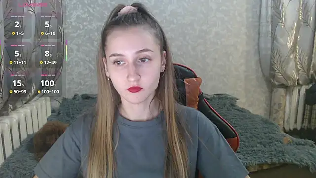 Snapshot of Ave_Costly chatting on December 2025 04:36:01 PM Ave Costly online show from December 2025 04:36:01 PM