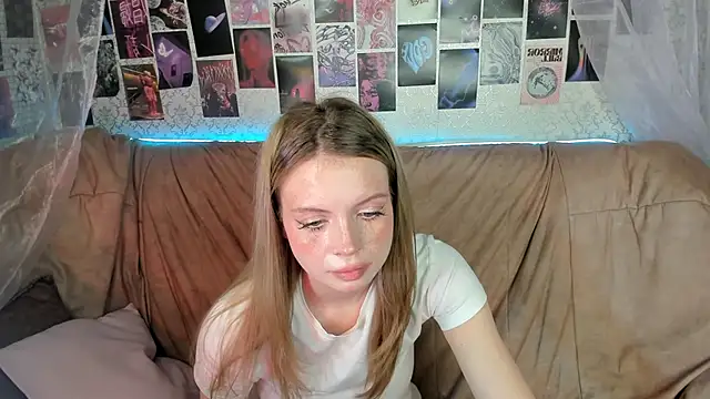 AlysaMeow online show from May 2026 08:18:02 PM
