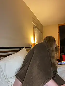 Snapshot of SmirkFans chatting on February 2026 05:27:02 AM SmirkFans online show from February 2026 05:27:02 AM