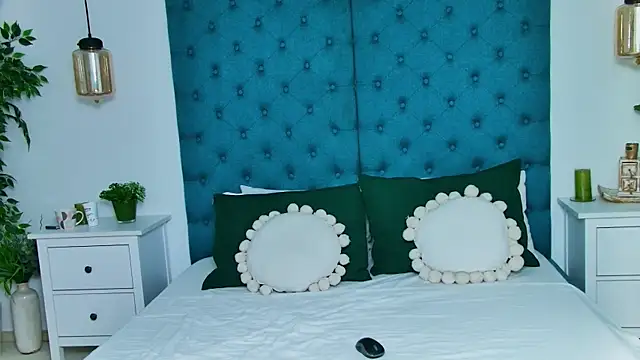 Snapshot of RubyLustx chatting on November 2025 04:37:01 AM RubyLustx online show from November 2025 04:37:01 AM