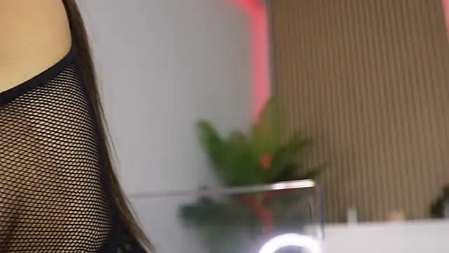 Snapshot of Jessy_Cruz_ chatting on November 2025 05:43:01 AM Jessy Cruz online show from November 2025 05:43:01 AM