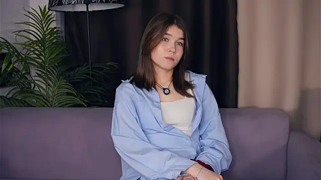 ZulaRattan online show from November 2025 05:09:02 AM