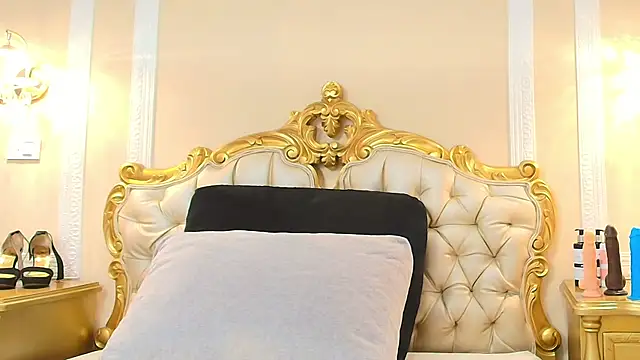 HallieStone online show from March 2026 12:21:02 PM