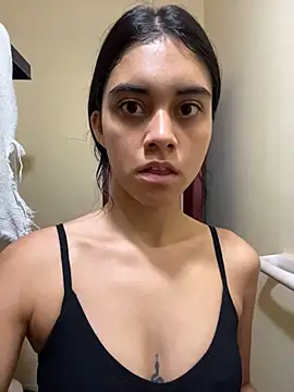 Miia moonn online show from March 2026 02:56:01 PM