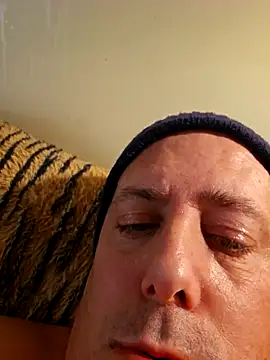 Snapshot of BODY78_M chatting on December 2025 09:49:01 AM BODY78 M online show from December 2025 09:49:01 AM
