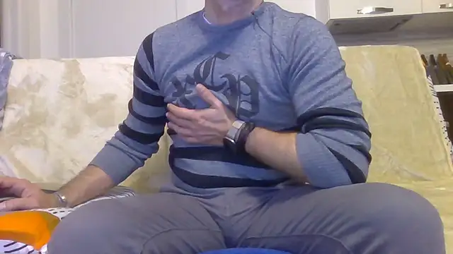 Eroshotlicker online show from February 2026 09:49:02 PM