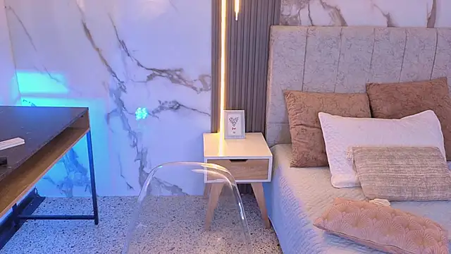 Kattie sweet1 online show from December 2025 01:09:01 PM