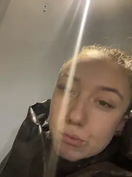 CristinaSw online show from February 2026 04:27:02 PM