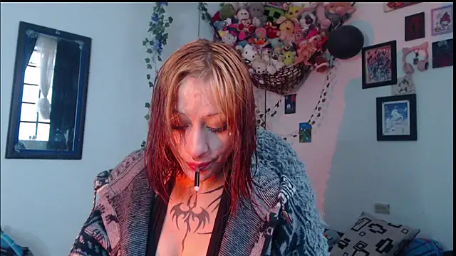 Layla quinn online show from June 2026 12:43:01 PM