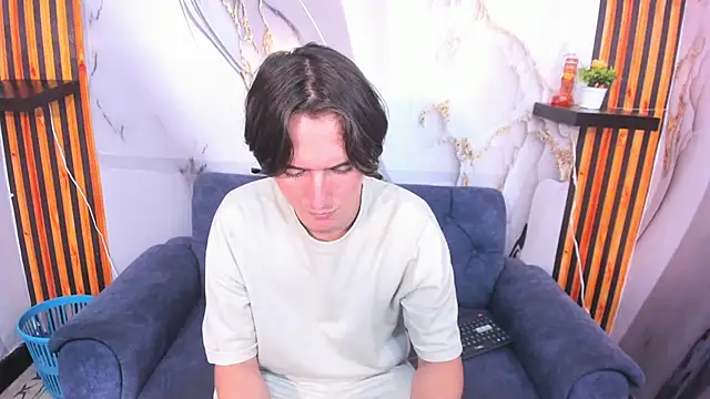 Aaron LatinMen2 online show from November 2025 03:53:02 AM