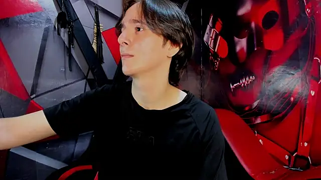 Aaron LatinMen2 online show from November 2025 08:01:01 PM