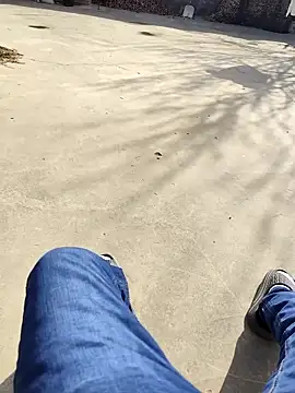 Snapshot of Adandan01 chatting on November 2025 03:43:02 AM Adandan01 online show from November 2025 03:43:02 AM