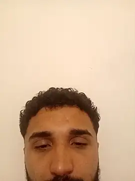 elgasmii online show from May 2026 11:17:02 PM
