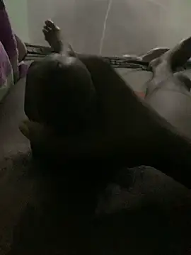 Snapshot of Azert2202 chatting on February 2026 04:42:02 AM Azert2202 online show from February 2026 04:42:02 AM