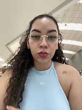 VictoriaaRose online show from June 2026 08:33:02 PM