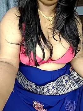 Snapshot of Curvy_Pooja chatting on June 2026 05:12:02 PM Curvy Pooja online show from June 2026 05:12:02 PM