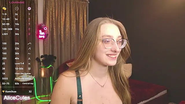 AliceCutes online show from February 2026 12:31:01 PM