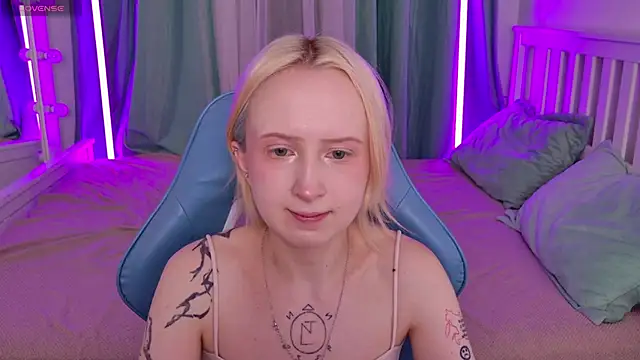 Snapshot of _Babyface_ chatting on January 2026 01:27:02 PM Babyface online show from January 2026 01:27:02 PM