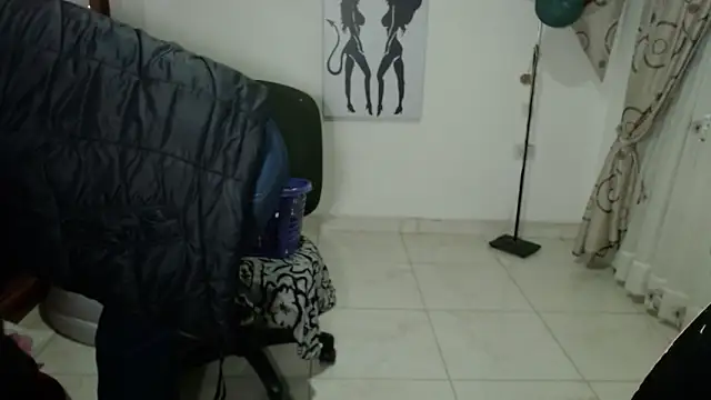 vivian-milf online show from February 2026 06:26:01 AM