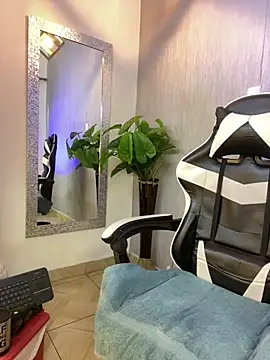 Brand Collins online show from April 2026 12:01:01 PM