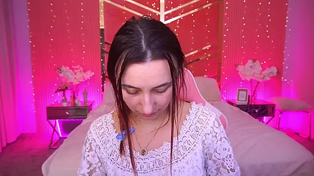 RoxieRay online show from March 2026 02:22:02 PM