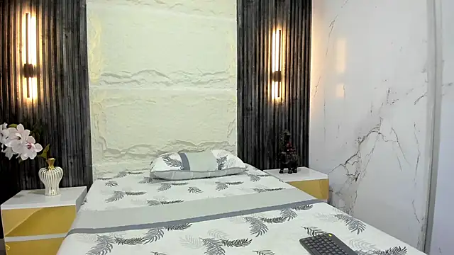 sarah sluty online show from March 2026 02:17:02 AM