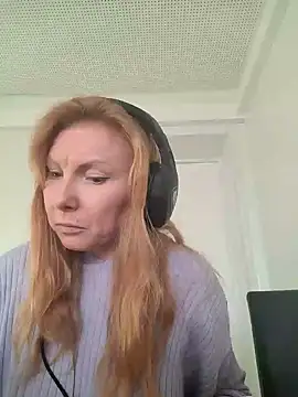 Snapshot of JenyJansy chatting on November 2025 01:47:02 PM JenyJansy online show from November 2025 01:47:02 PM