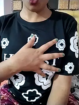 RASHMI SHARMA9 online show from March 2026 06:12:02 PM