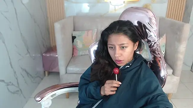 serabella s online show from December 2025 01:07:01 PM