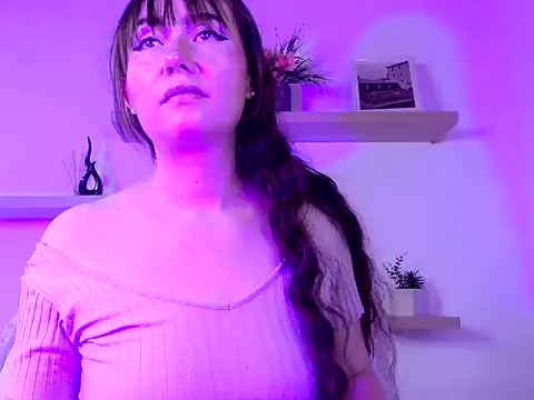 tiffanyrose03 online show from January 2026 08:55:01 PM