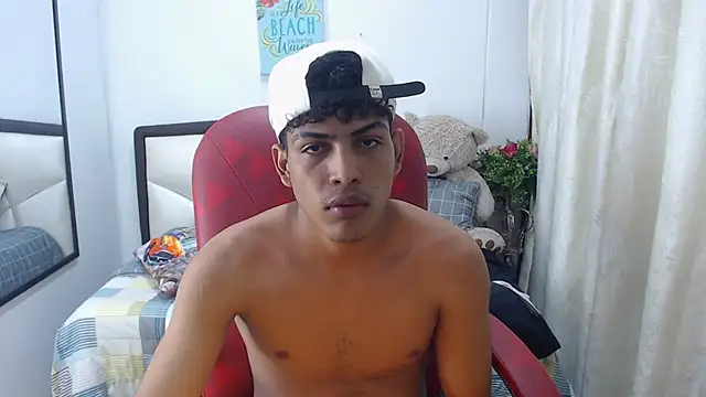 Snapshot of Luka_Moretti chatting on November 2025 11:36:02 AM Luka Moretti online show from November 2025 11:36:02 AM