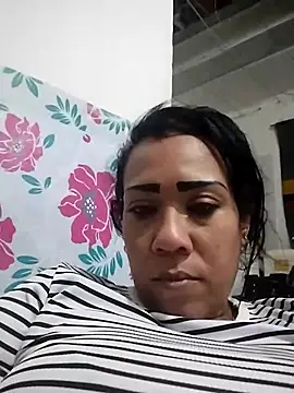 KarolWest  online show from December 2025 01:00:01 AM