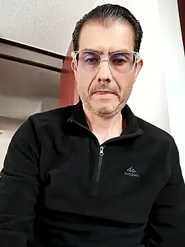 Fuegosutil online show from January 2026 08:14:01 PM