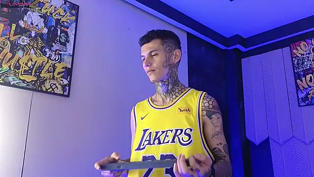 Paulo 527 online show from February 2026 08:39:01 PM