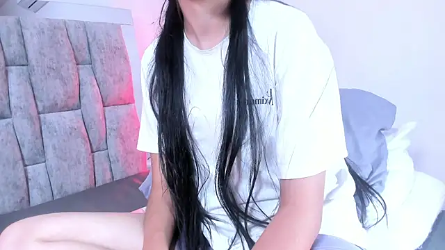 ZafiraNavarro online show from April 2026 06:27:02 PM