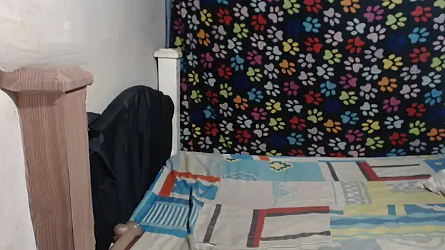 ELIZABET2- online show from March 2026 10:57:01 PM