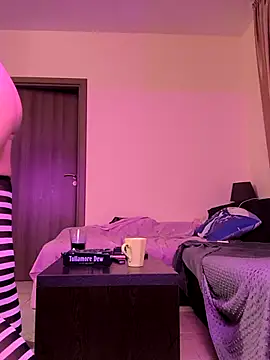 Snapshot of w1cked_couple chatting on March 2026 05:31:02 PM w1cked couple online show from March 2026 05:31:02 PM