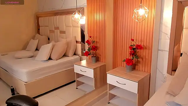 samantha quinnn online show from December 2025 08:44:01 AM