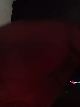 theyllorwillian online show from May 2026 01:02:04 AM