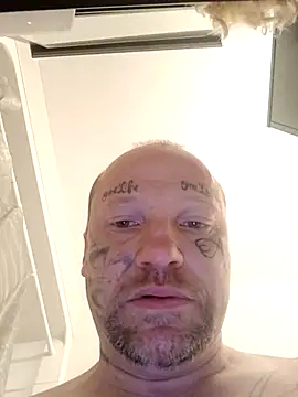 Snapshot of AstralPhase900 chatting on April 2026 11:25:01 AM AstralPhase900 online show from April 2026 11:25:01 AM