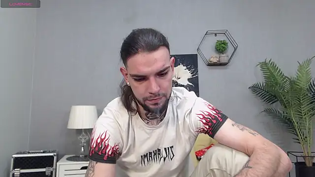 Snapshot of KaneHunter chatting on February 2026 09:11:02 PM KaneHunter online show from February 2026 09:11:02 PM