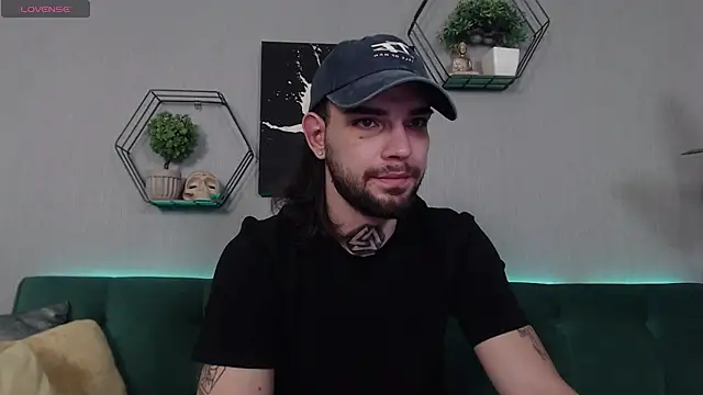 Snapshot of KaneHunter chatting on February 2026 08:43:01 PM KaneHunter online show from February 2026 08:43:01 PM