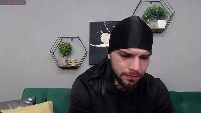 Snapshot of KaneHunter chatting on March 2026 06:37:01 PM KaneHunter online show from March 2026 06:37:01 PM