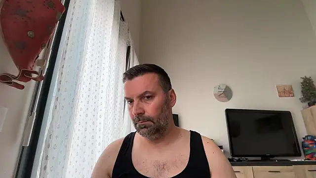 Snapshot of coolsmith81 chatting on May 2026 06:53:01 AM coolsmith81 online show from May 2026 06:53:01 AM