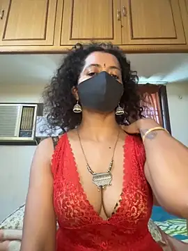 TeddyLover5 online show from April 2026 06:05:01 AM