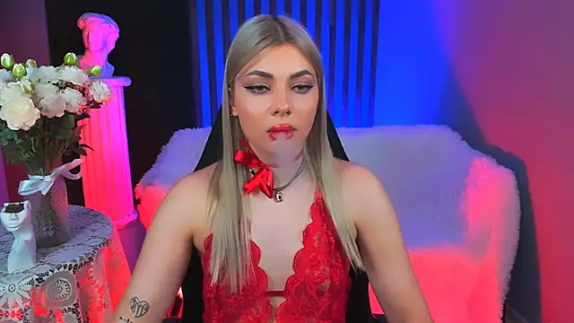 HyileyClark online show from January 2026 07:11:01 PM