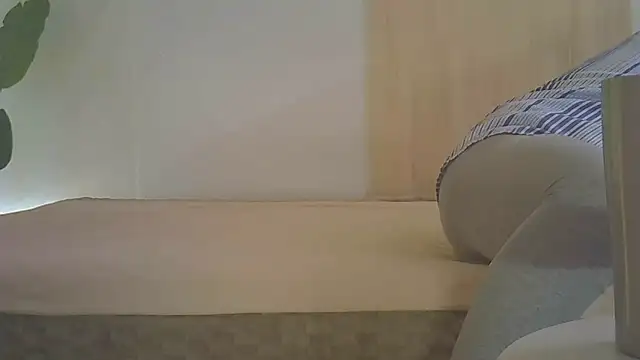 Snapshot of kyono-iyashi chatting on April 2026 02:47:01 PM kyono-iyashi online show from April 2026 02:47:01 PM