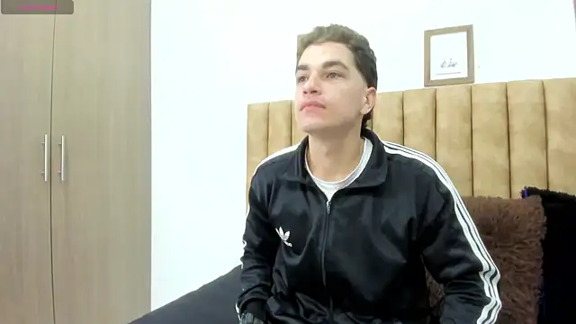 Snapshot of AUSTIN-PRRR chatting on December 2025 01:38:02 PM AUSTIN-PRRR online show from December 2025 01:38:02 PM