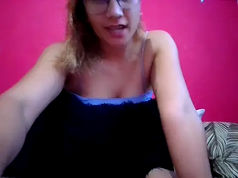 AcidSweet online show from January 2026 03:25:01 PM