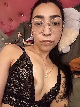 Yani-14 online show from April 2026 11:09:02 PM